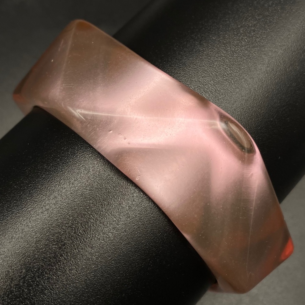 Vintage Bangle Bracelet Pink Translucent Geometric Chunky Lucite Size 8